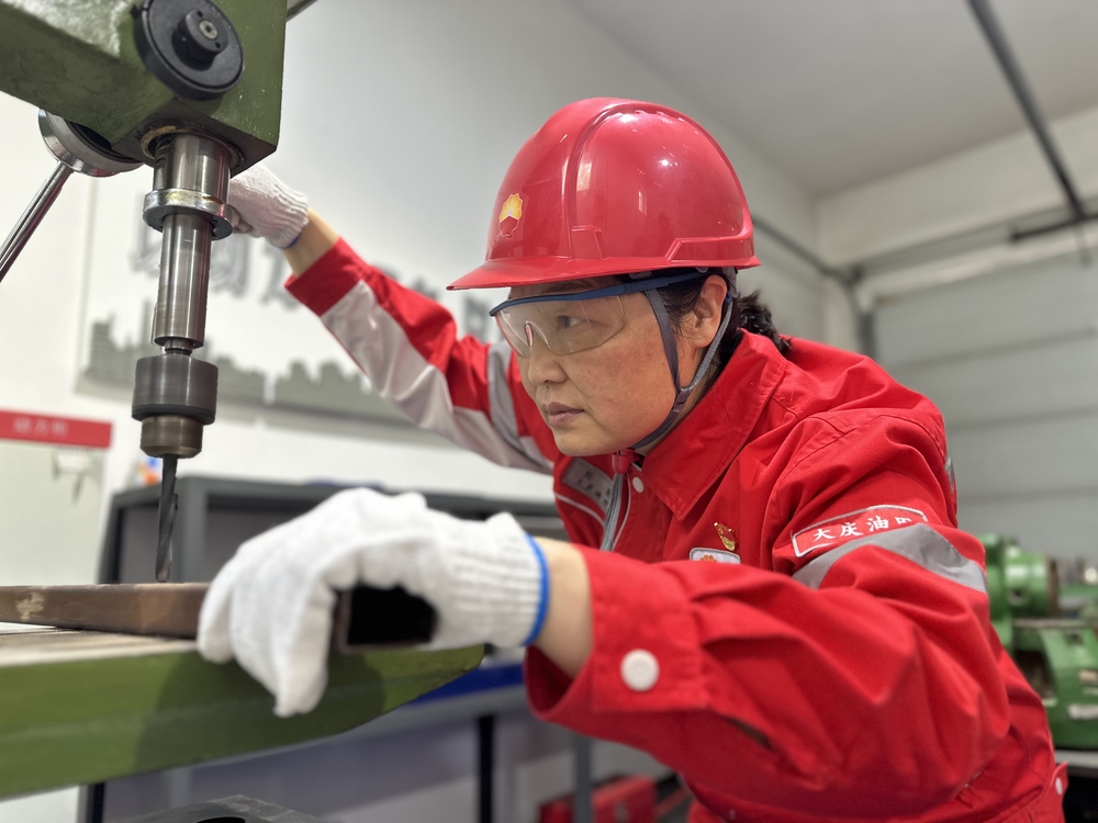 乐鱼官网首页入口-大国工匠为制造业升级“挑大梁”